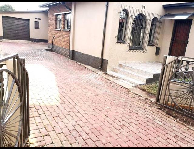 3 BEDROOM HOUSE FOR SALE IN MINNEBRONNE